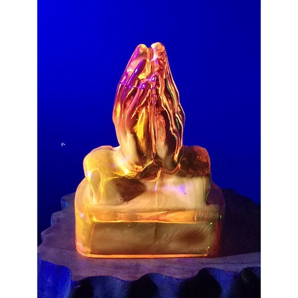 Vintage Kanawha Praying Hands Amberina UV Reactive Glass Paperweight 5"x4"x3" - Picture 4 of 14